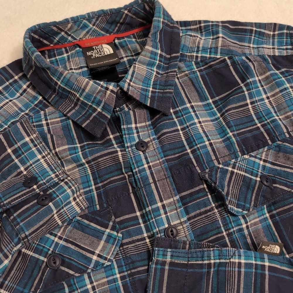 The North Face Men's Button Up Shirt Blue Plaid Long Sleeve Lightweight 2 Pocket